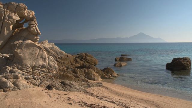 4K HDR Realtime Beach - Gentle Wave Sounds - NO LOOP - Relaxing Lapping Waves - Calm Ocean Views