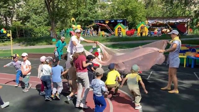 "Зов джунглей"- летний спортивный праздник. Группа №9 "Ягодки". смотреть онлайн