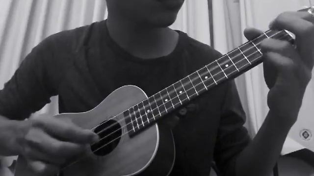 (FREE TAB) Night change ukulele fingerstyle смотреть онлайн
