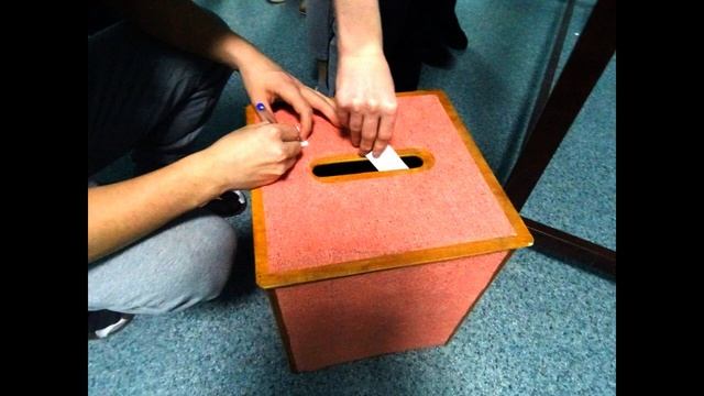 Эмблема толерантности смотреть онлайн