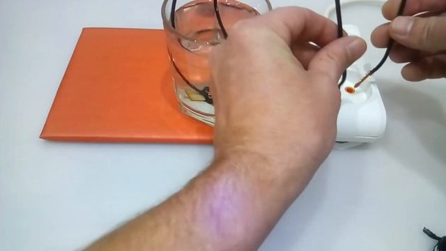 это реально! кипятильник из монет. смотреть онлайн