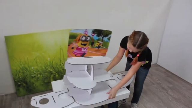 Домик для игр из картона Миньоны смотреть онлайн