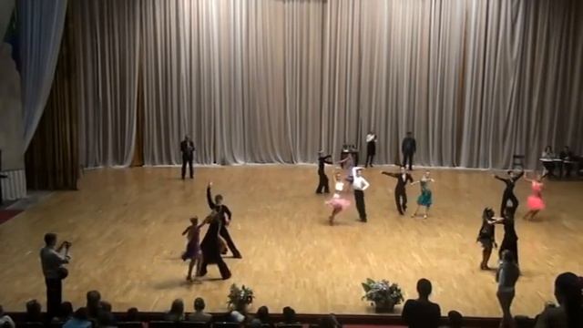 Открыт класс Юниоры 2+1 финала латина смотреть онлайн