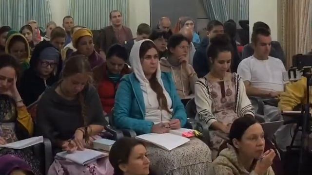 Бхагавад-Гита. Лекция 14. Курс "Бхакти-Шастри" (Вриндаван) смотреть онлайн