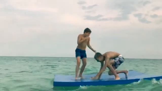 Аквафитнес в Школе боевых искусств Анатолия Чиканчи смотреть онлайн