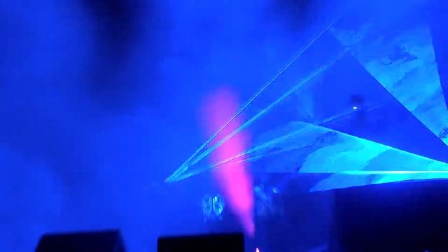 Лазерный- неоновый номер Brachos show смотреть онлайн