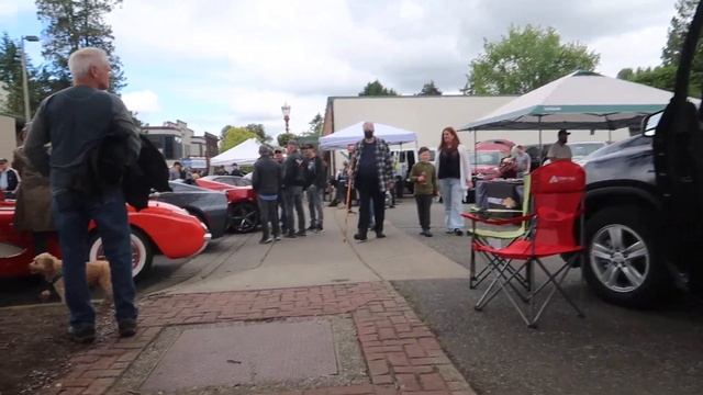 let's to see auto show in Issaquah, Washington, (4) 6-18-2022 смотреть онлайн