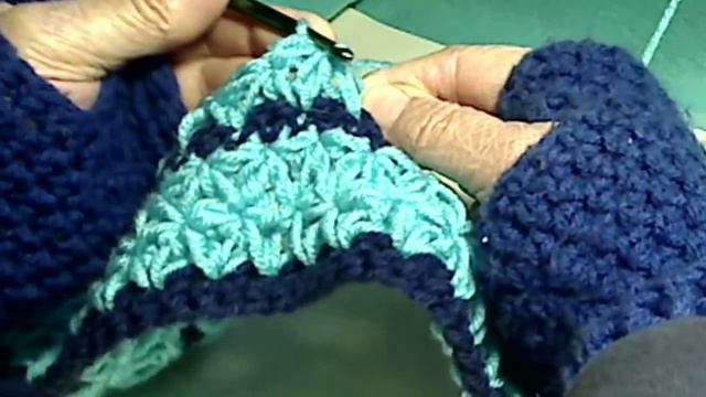 How To Make The Gather Star Stitch - Crochet