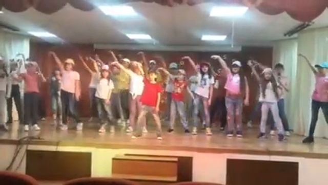 "Лялечка" вокальная группа Веселые нотки смотреть онлайн