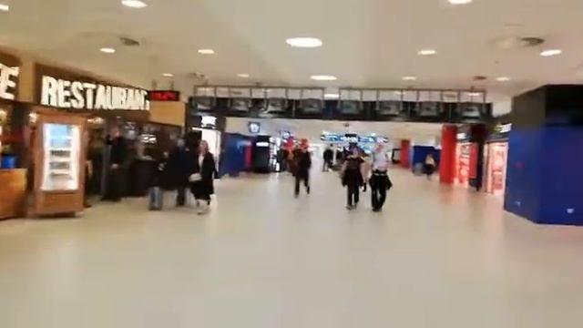 PRAGUE AIRPORT 2019 - GATE D1 & DUTY FREE (TERMINAL 2) смотреть онлайн