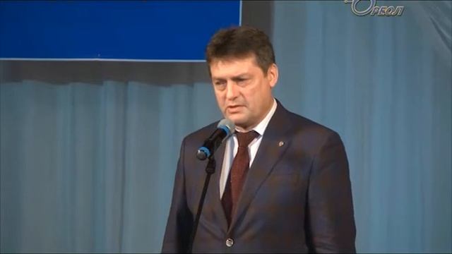 Сланцевские работники правоохранительных органов отметили свой профессиональный праздник смотреть онлайн