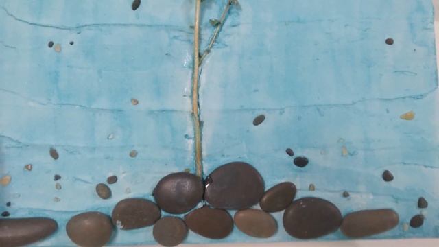Картина с бабочкой и желтым цветком на бирюзовом фоне Купить яркую объемную картину в голубых тонах смотреть онлайн