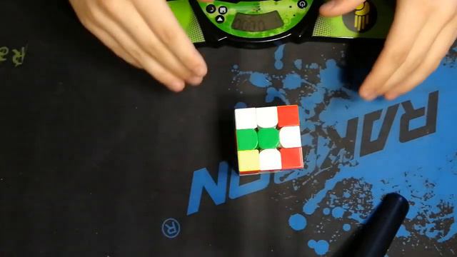 Быстрый взгляд: кубик 3x3 Yuxin HuangLong. смотреть онлайн
