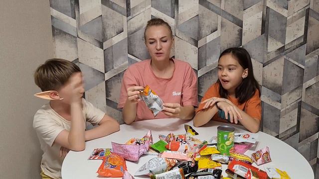 КАЗАХСТАН пробует еду с КИТАЯ. смотреть онлайн