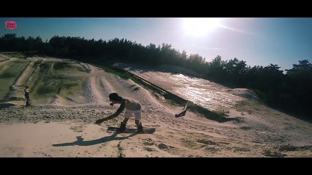По песку на сноуборде / snowboarding on sand / sandboarding смотреть онлайн