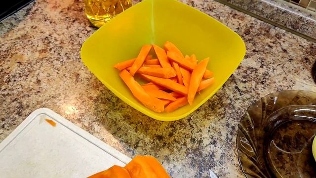 Великолепная телятина. Просто тает во рту! Саша готовит мясо под моим чутким руководством ? смотреть онлайн