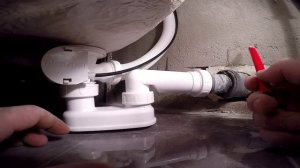 Слив ванны должен быть именно такой