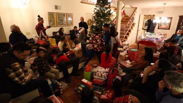 EUSEBIO FAMILY CHRISTMAS 2019 смотреть онлайн