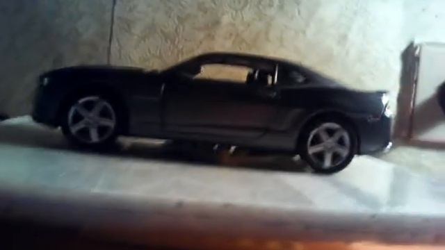 Сделал подиум , серебристая шевроле камаро смотреть онлайн