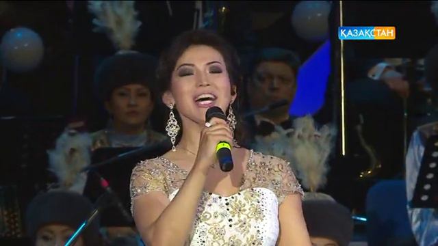 Бүгін 18:45-те «Үздік әндер». Айгүл Қосанованың концерті смотреть онлайн