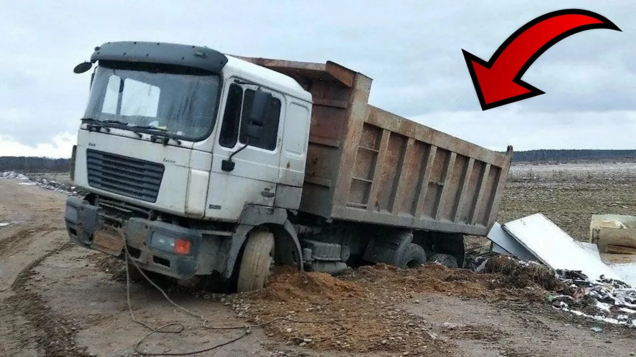 Неудачные и необычные случаи на дороге с дальнобойщиками и грузовиками №13 смотреть онлайн