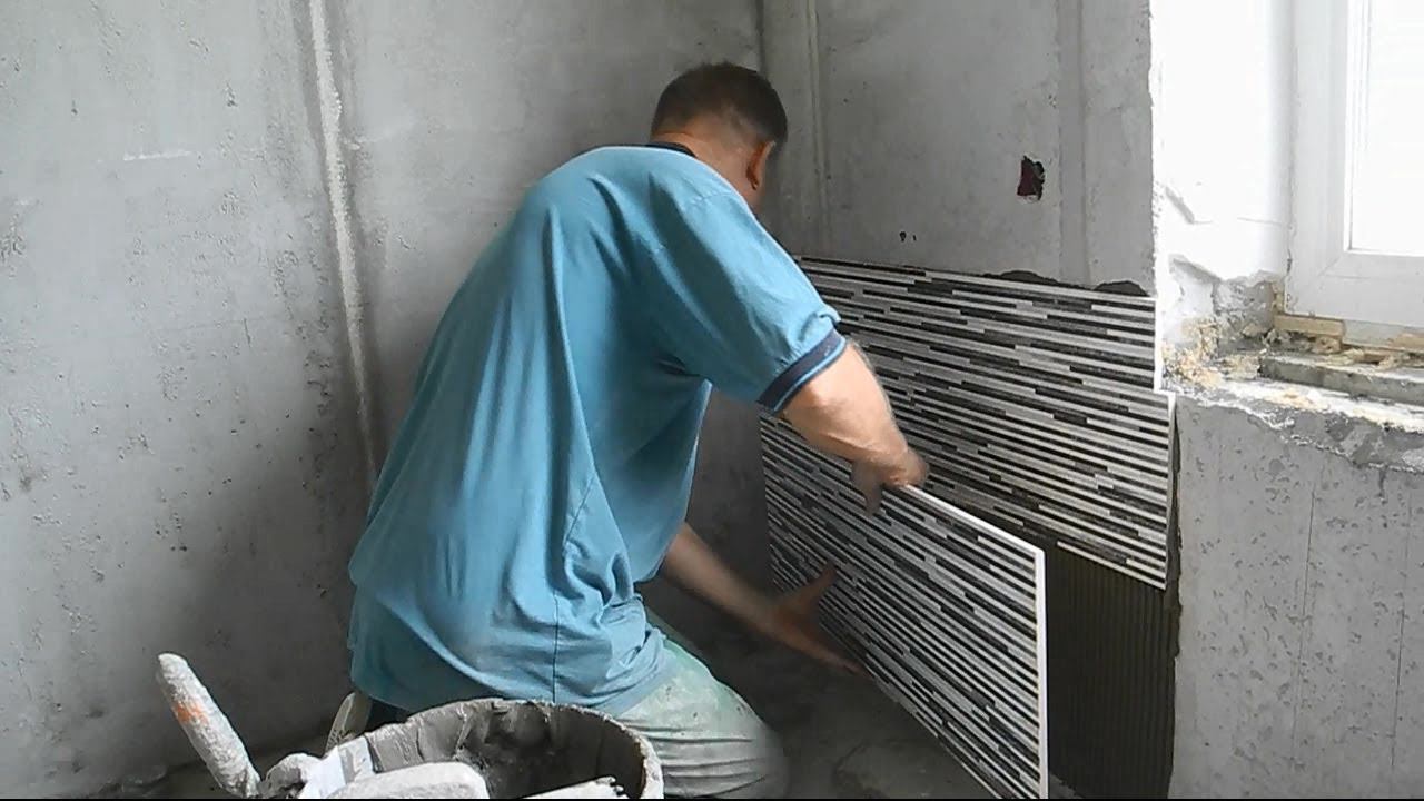 Как укладывать первые ряды плитки в ванной комнате смотреть онлайн