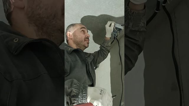 Соединения проводов: как не нужно и как нужно! смотреть онлайн