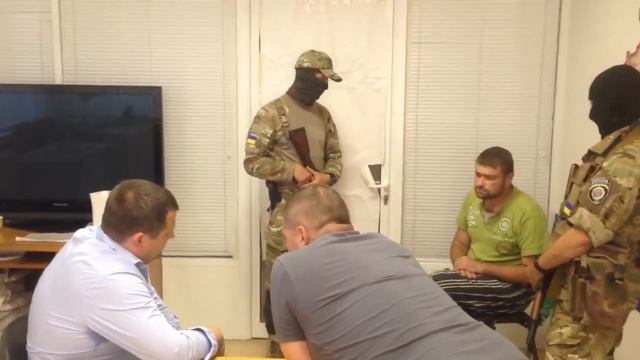 'Народный' мэр Алчевска в гостях у Батальона 'Днепр' смотреть онлайн