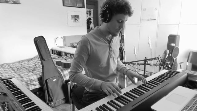 Sensazioni sulla pelle - Federico Strata (Roland fp-10) смотреть онлайн