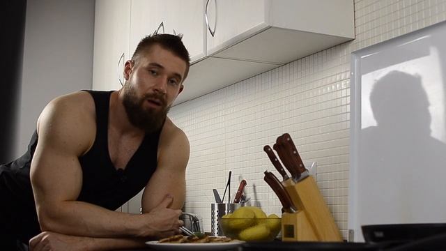 Котлеты из индейки с печеным картофелем! смотреть онлайн