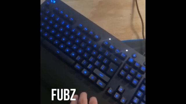 Who has the best gaming setup in SinLess? (Zytrix, Chubby ,Maze, Mawt & MORE!) смотреть онлайн