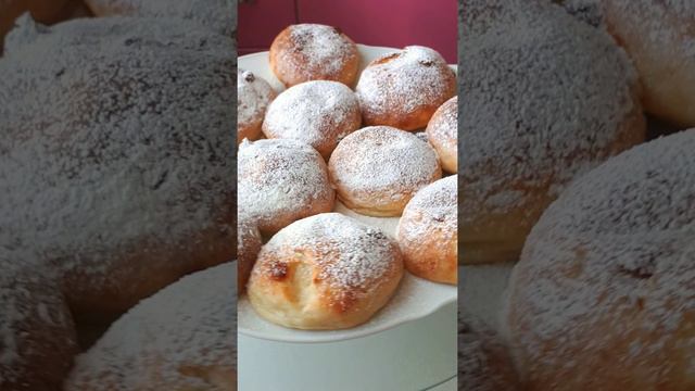 Как приготовить сырники? Рецепт пышных сырников. Сырники в духовке. Сырники с изюмом. смотреть онлайн