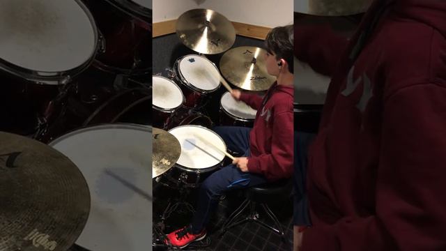Jacob Aiden Drummer Somebody to Love by QUEEN смотреть онлайн
