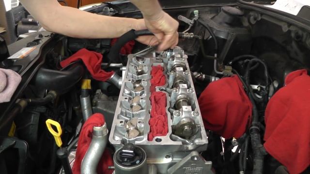 Suzuki Forenza Head Installation - Part 12 (Install of Camshafts) смотреть онлайн