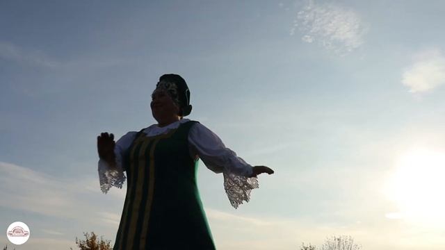 Хор русской песни «Рябинушка» / русская народная песня «Разлетелась по полю-полюшку…» смотреть онлайн
