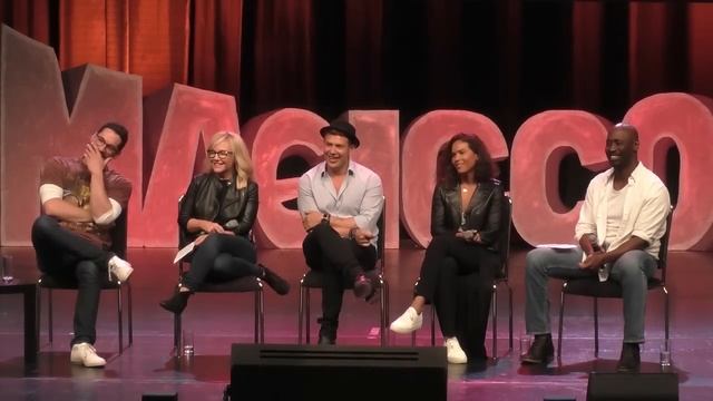 MagicCon 2019 Samstag Panel Lucifer Cast смотреть онлайн