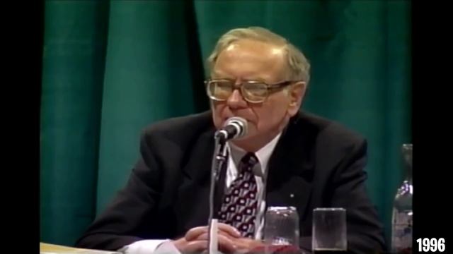 Warren Buffett: What I Look For in Annual Reports смотреть онлайн