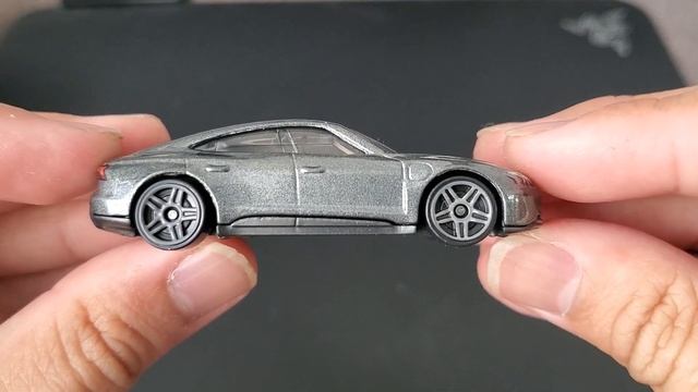 Hot Wheels NEW FOR 2022 Audi RS E-Tron GT (Gray) Unboxing. #HotWheels #Audi. смотреть онлайн