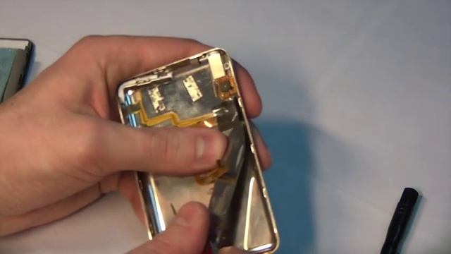 Замена разъема наушников iPod Video смотреть онлайн
