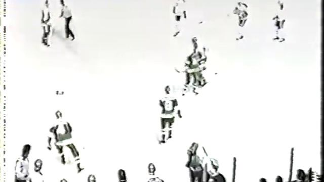 Patrick Roy slashes Warren Babe and linesmen break up Richard Zemlak and John Kordic - Oct 19, 1987 смотреть онлайн