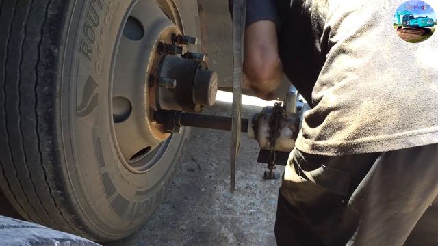 ประกอบยางเรเดียล 11R ขอบ 22.5 และเปลี่ยนยาง รถเทรนเลอร์ Trailer смотреть онлайн