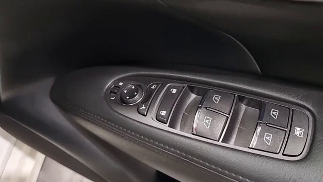 Infinity M30D Walkaround Video смотреть онлайн
