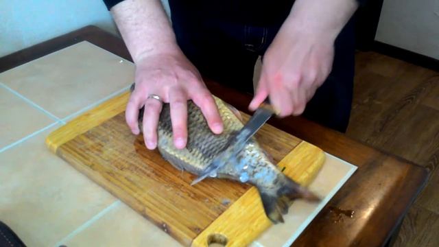 Лучший рыбацкий нож. Чистка рыбы. смотреть онлайн