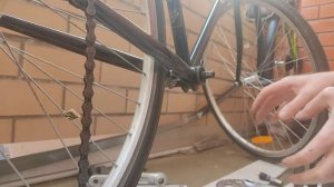 Разбираем каретку велосипеда при помощи съемника с Алиэкспресс