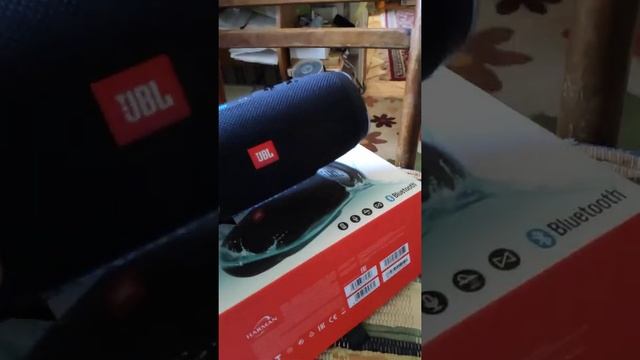 Видеораспаковка JBL CHARGE 3 из магазина Waildberries #jbl #jblcharge3 #jblworld . смотреть онлайн