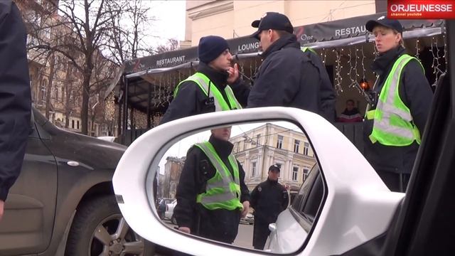 Полиция и FUCK-овый прицел смотреть онлайн