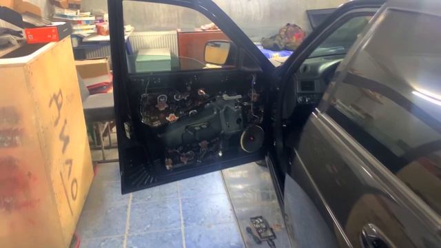 Замена штатной акустики на DL AUDIO Raven 165 в Lada Priora смотреть онлайн