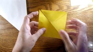 Как сделать ВЕРТУШКУ - ВЕТРЯЧОК #Stayhome and do#origami#Withme