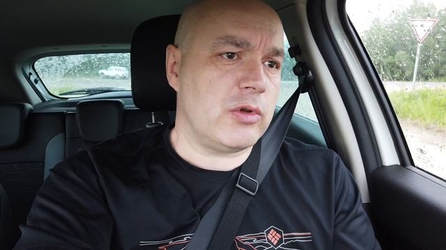 XRAY Cross простое сравнение с Sandero Stepway смотреть онлайн