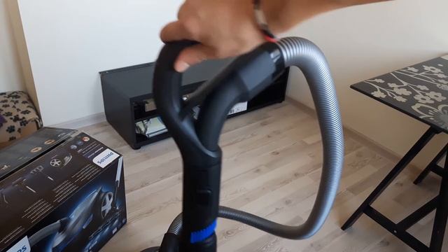 Recenzja odkurzacza workowego z nasadką LED FC8955/09 смотреть онлайн